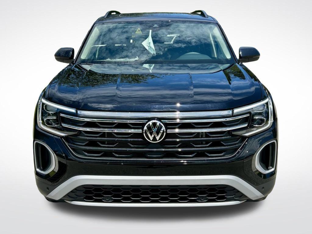 new 2025 Volkswagen Atlas car, priced at $41,651