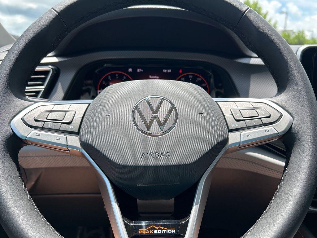 new 2025 Volkswagen Atlas car, priced at $41,651