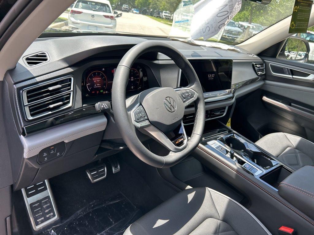 new 2025 Volkswagen Atlas car, priced at $41,651