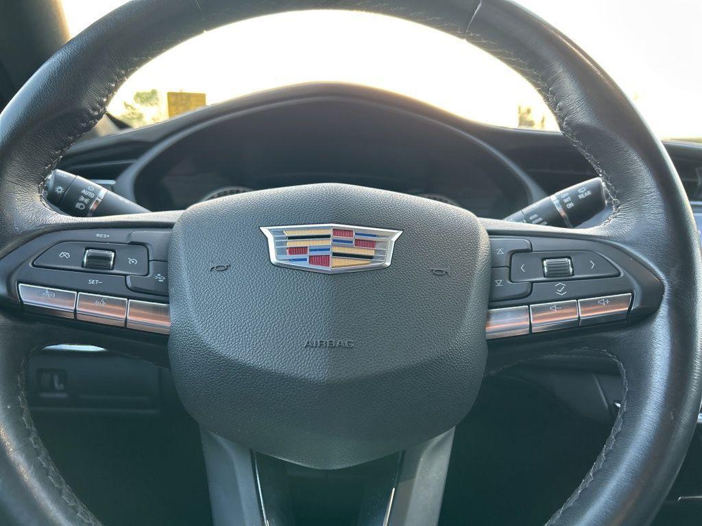 used 2023 Cadillac XT4 car, priced at $22,722