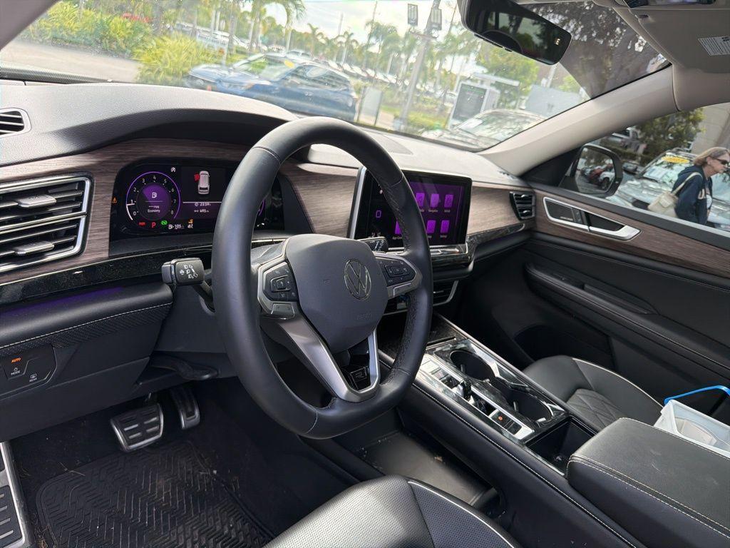 used 2024 Volkswagen Atlas car, priced at $39,995