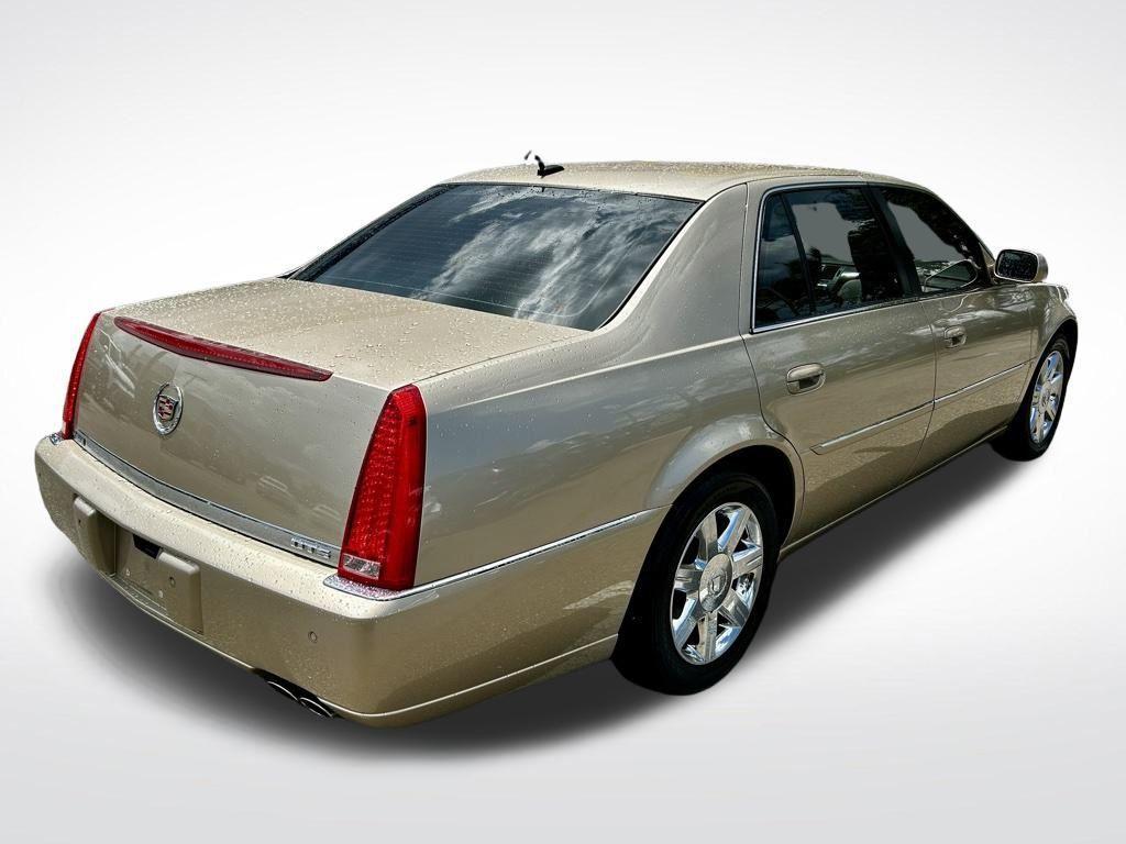 used 2006 Cadillac DTS car, priced at $5,817