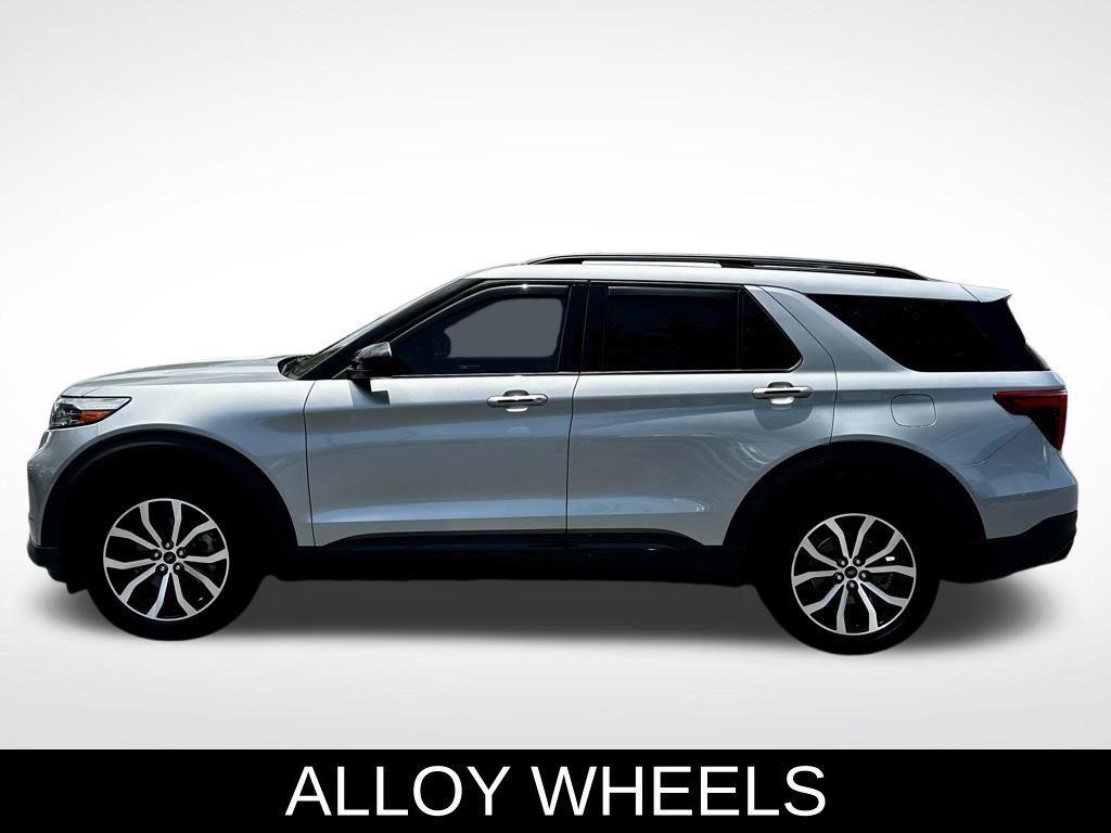used 2023 Ford Explorer car, priced at $38,995