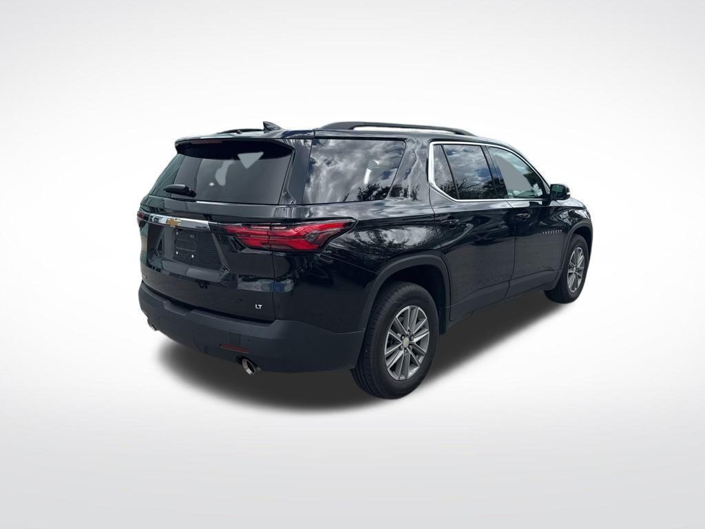 used 2022 Chevrolet Traverse car, priced at $25,298