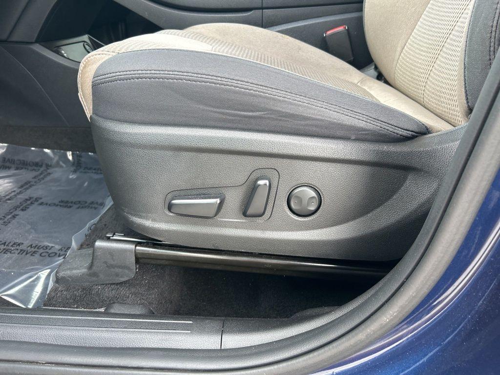 used 2023 Hyundai Santa Fe car, priced at $18,098