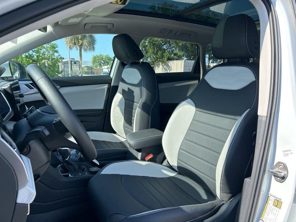 new 2025 Volkswagen Taos car, priced at $32,550
