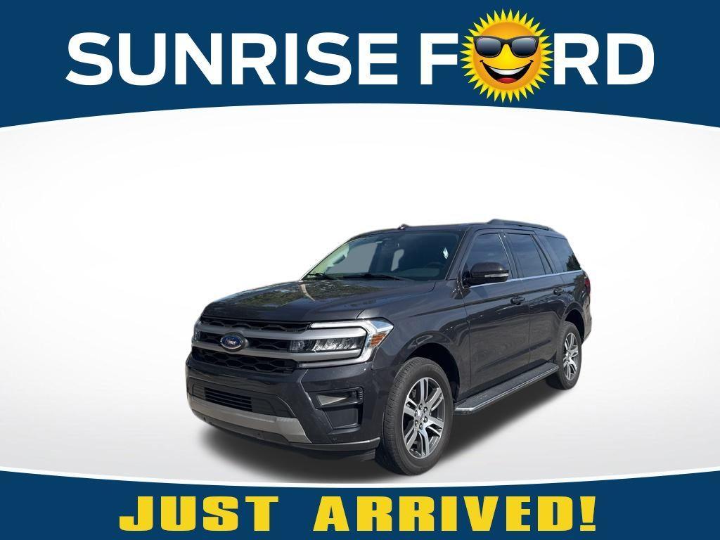 used 2022 Ford Expedition car, priced at $41,521