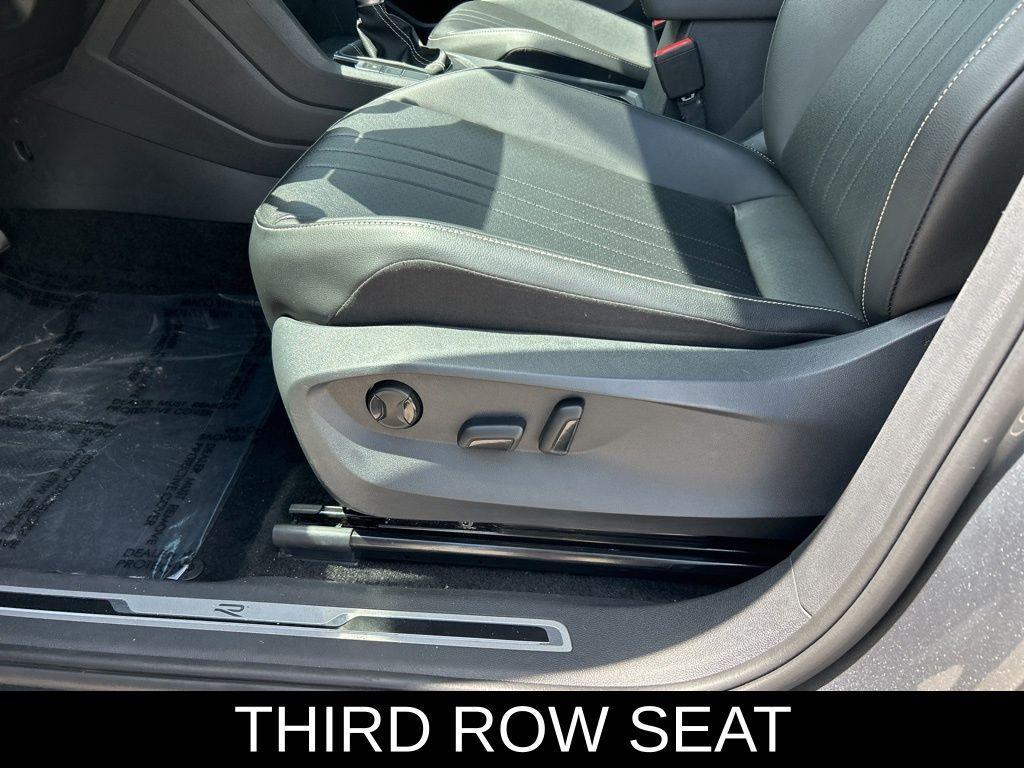 used 2024 Volkswagen Tiguan car, priced at $22,469