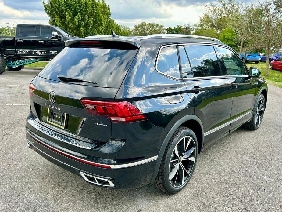 new 2024 Volkswagen Tiguan car, priced at $38,428