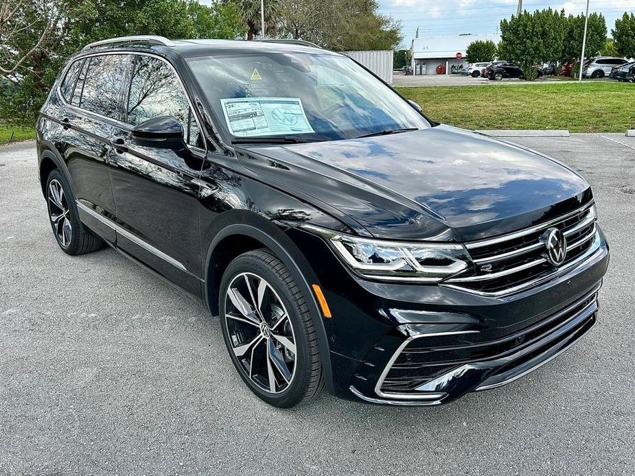 new 2024 Volkswagen Tiguan car, priced at $38,428