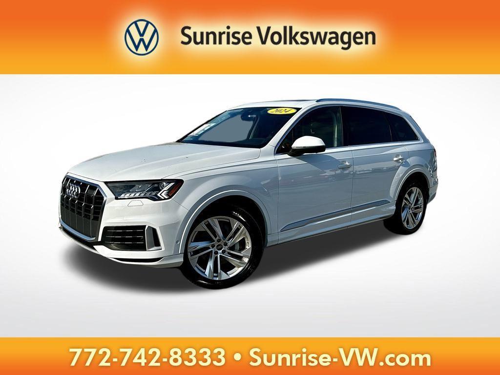 used 2024 Audi Q7 car, priced at $46,805