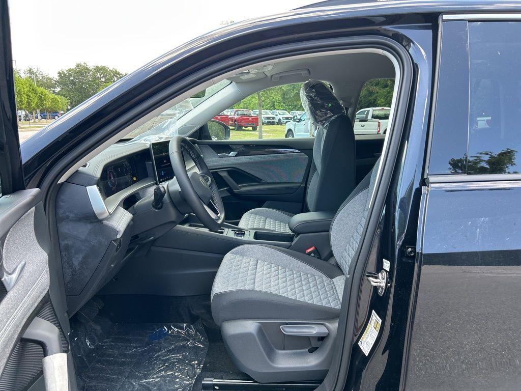new 2025 Volkswagen Tiguan car, priced at $29,950