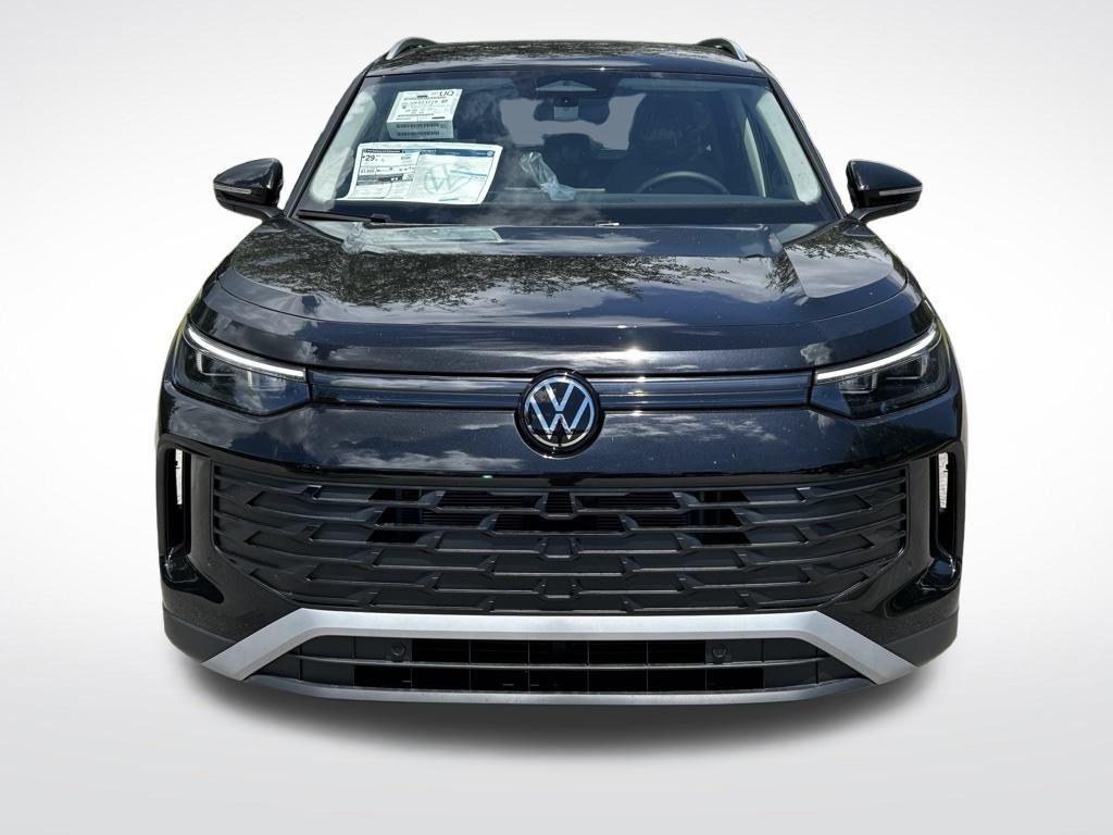 new 2025 Volkswagen Tiguan car, priced at $29,950