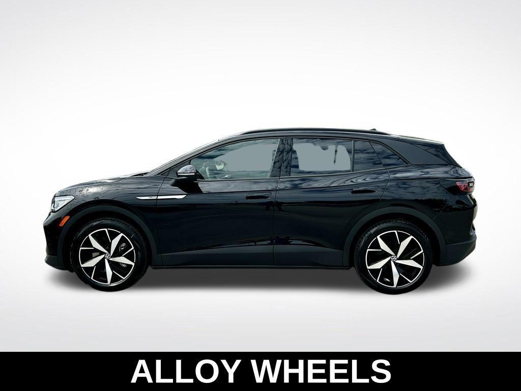 new 2025 Volkswagen ID.4 car, priced at $40,976