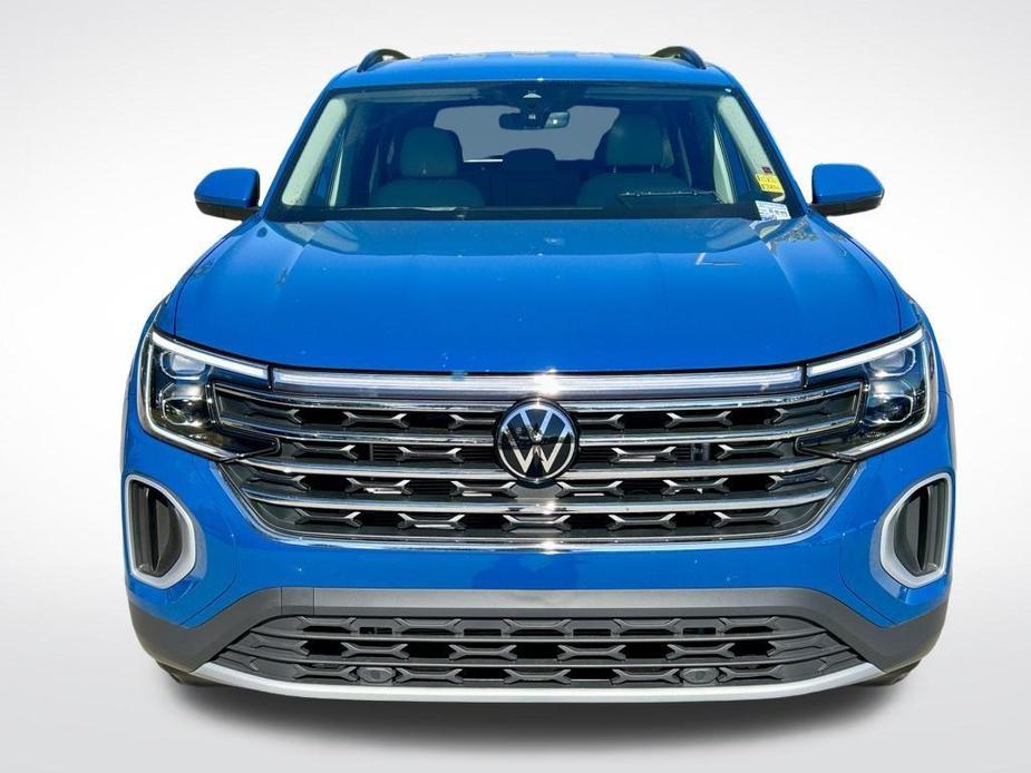 new 2025 Volkswagen Atlas car, priced at $37,920