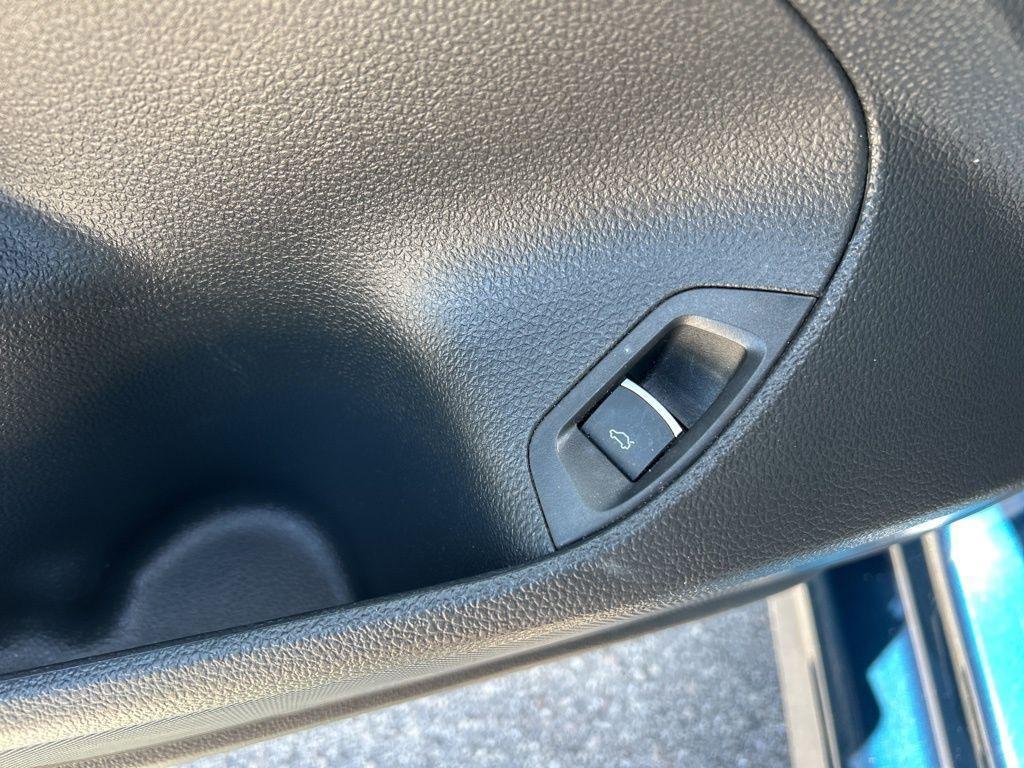 used 2022 Volkswagen Passat car, priced at $15,747