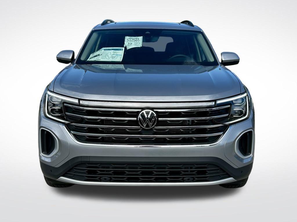 new 2026 Volkswagen Atlas car, priced at $44,143