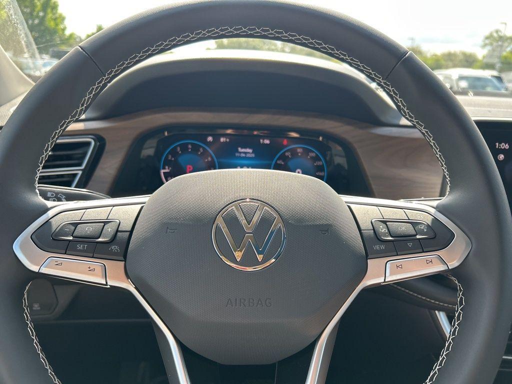 new 2026 Volkswagen Atlas car, priced at $44,143