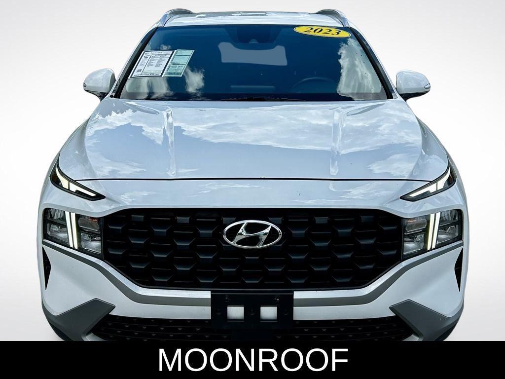 used 2023 Hyundai Santa Fe car, priced at $15,995