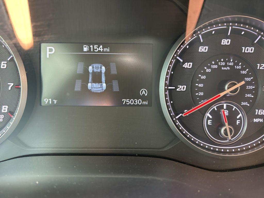 used 2023 Hyundai Santa Fe car, priced at $15,995