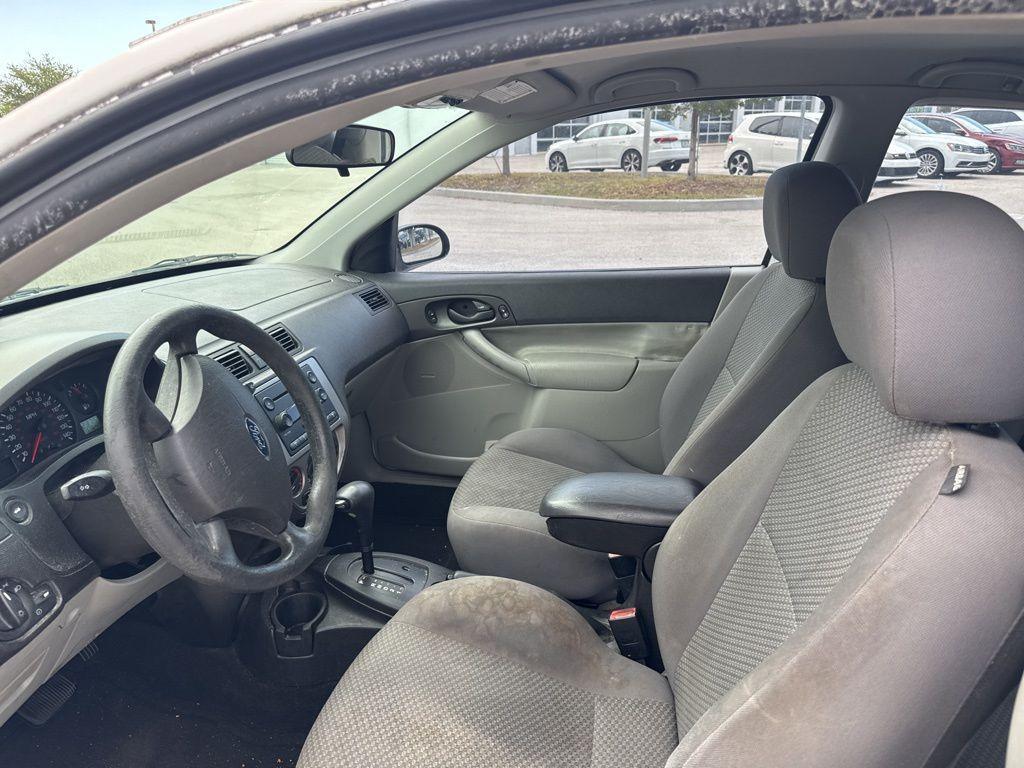 used 2006 Ford Focus car, priced at $2,999