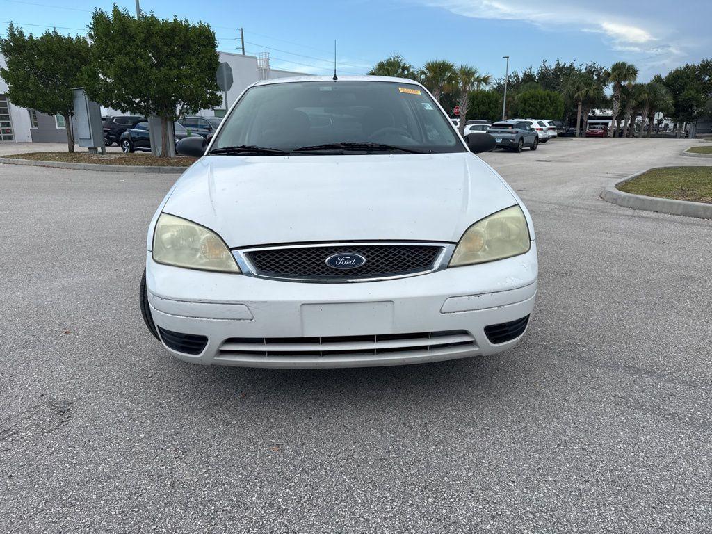 used 2006 Ford Focus car, priced at $2,999