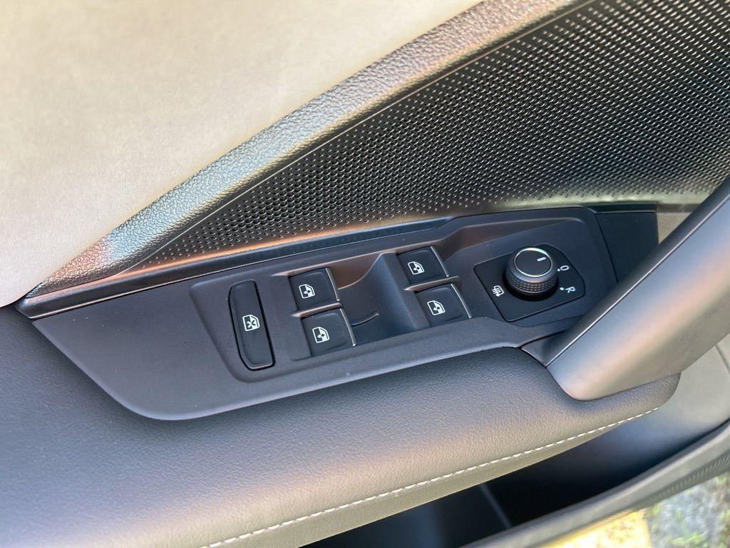 new 2026 Volkswagen Tiguan car, priced at $34,637