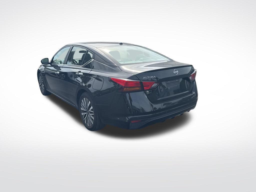 used 2023 Nissan Altima car, priced at $18,105