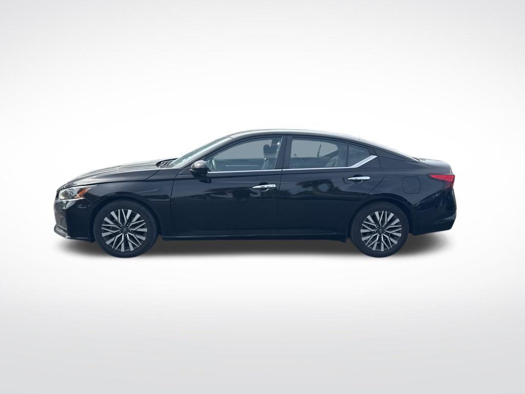 used 2023 Nissan Altima car, priced at $18,105