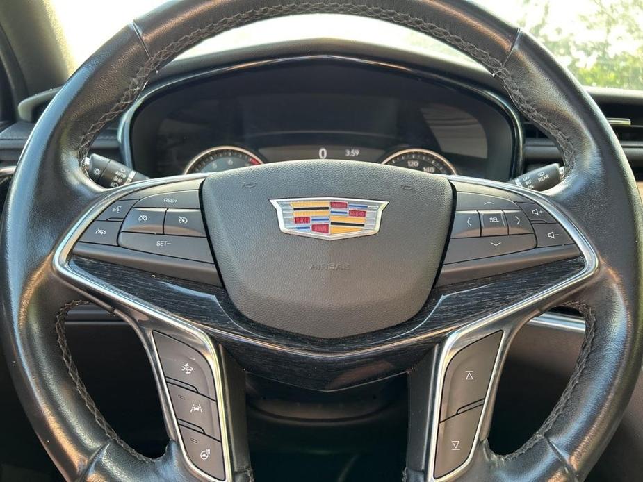 used 2021 Cadillac XT5 car, priced at $29,683