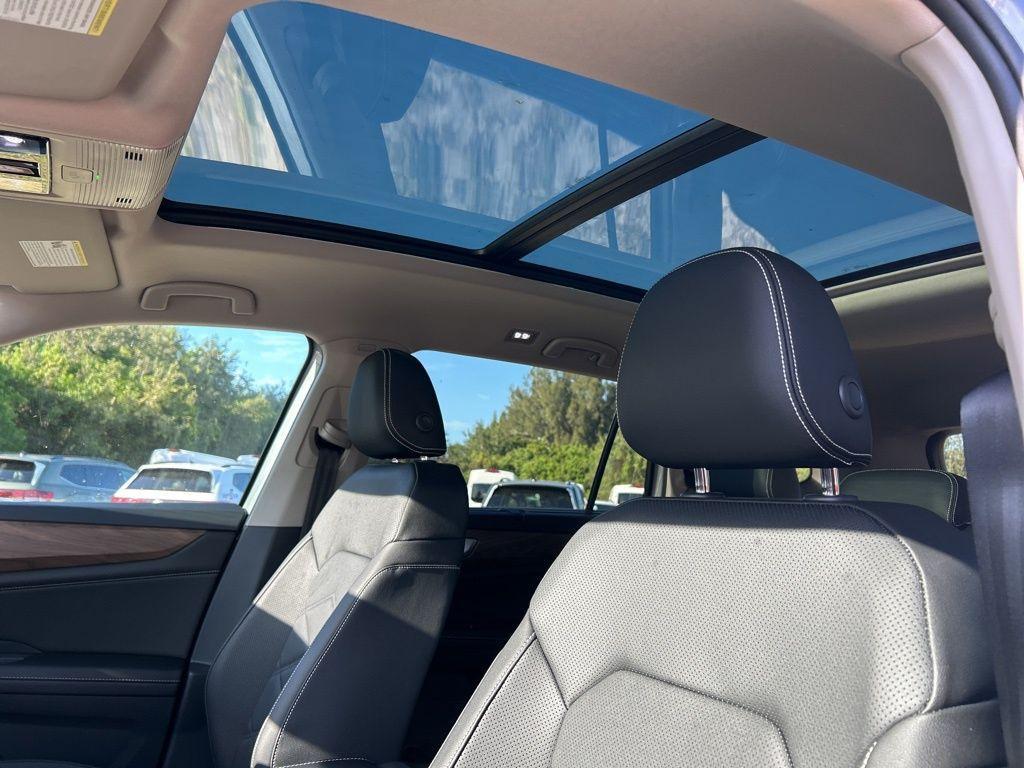 new 2026 Volkswagen Atlas car, priced at $44,143