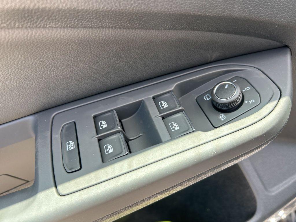 new 2025 Volkswagen Golf GTI car, priced at $37,950