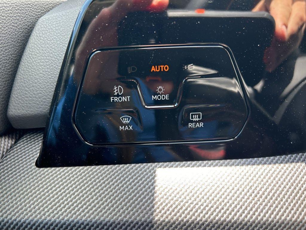 new 2025 Volkswagen Golf GTI car, priced at $37,950