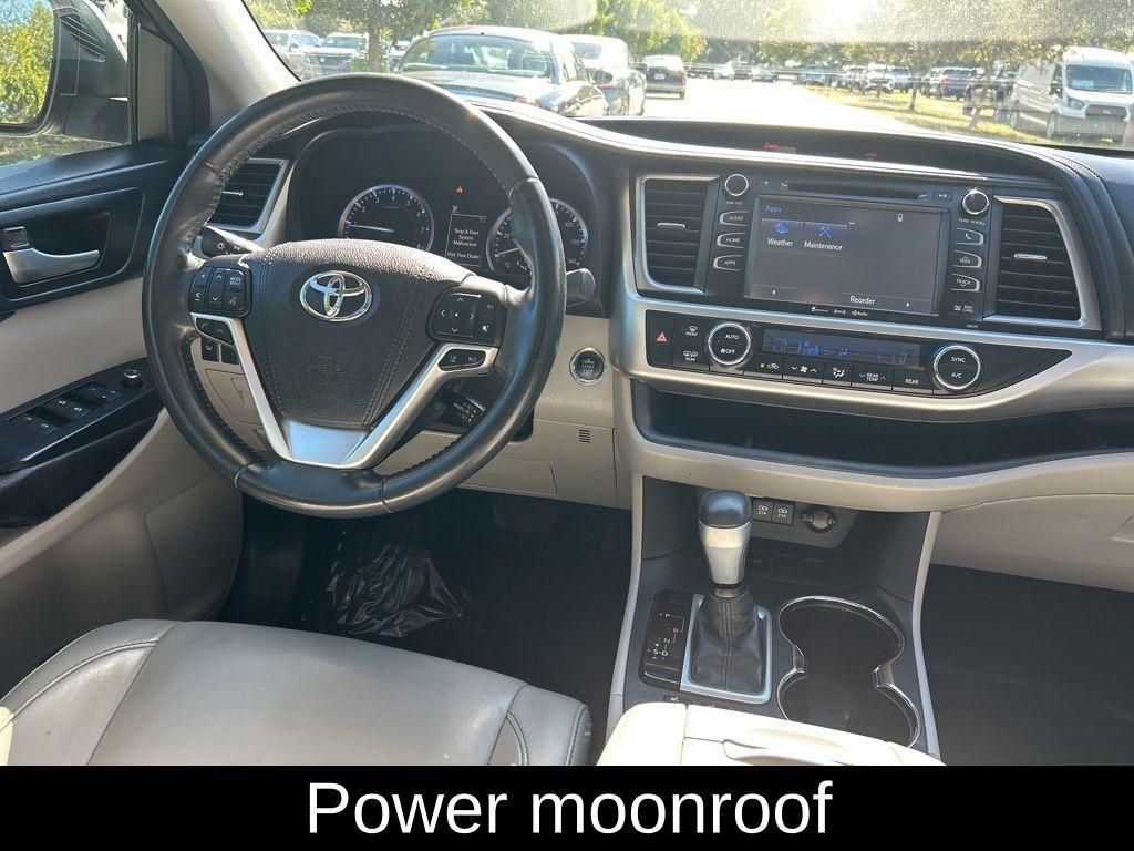used 2017 Toyota Highlander car, priced at $14,595