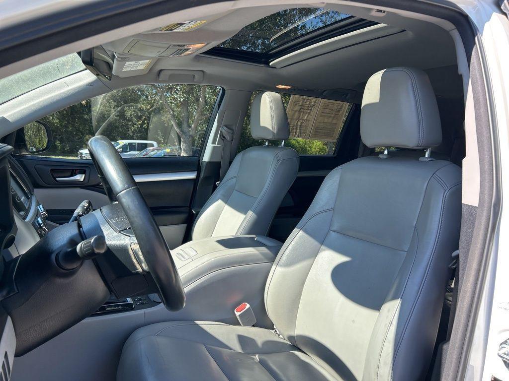 used 2017 Toyota Highlander car, priced at $14,595