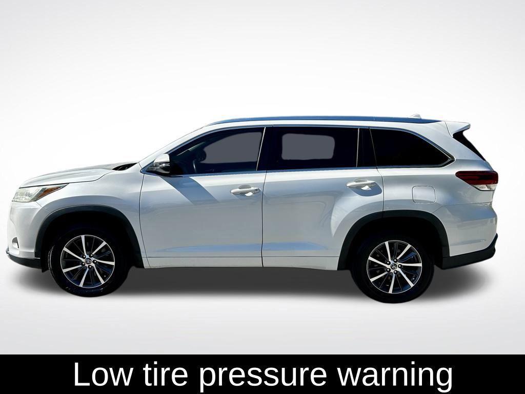 used 2017 Toyota Highlander car, priced at $14,595