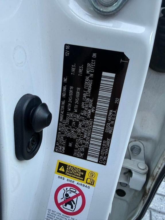 used 2017 Toyota Highlander car, priced at $14,595