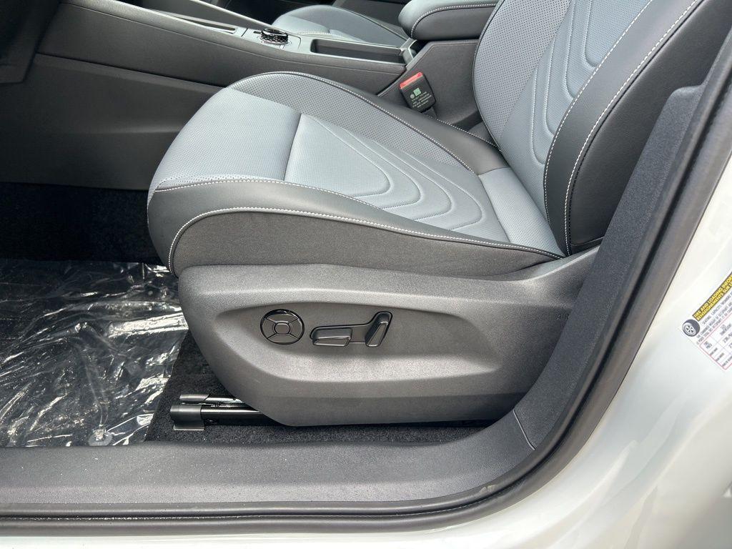 new 2025 Volkswagen Tiguan car, priced at $30,872