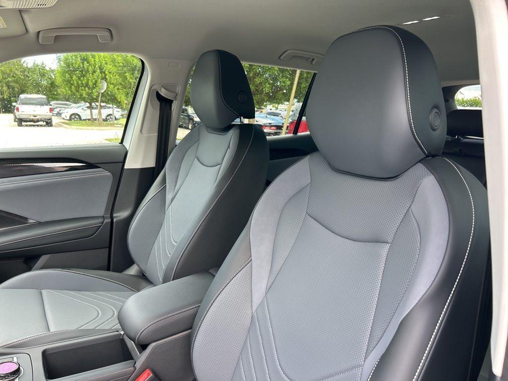 new 2025 Volkswagen Tiguan car, priced at $30,872