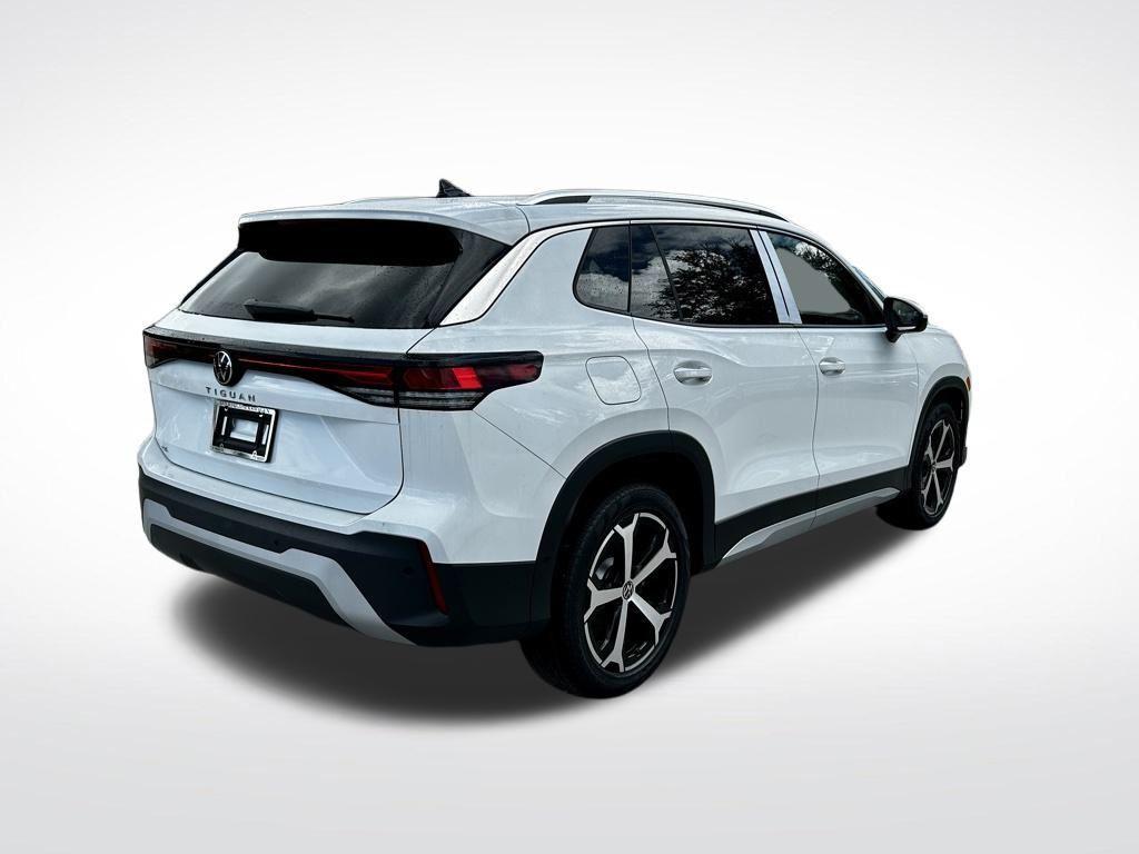 new 2025 Volkswagen Tiguan car, priced at $30,872