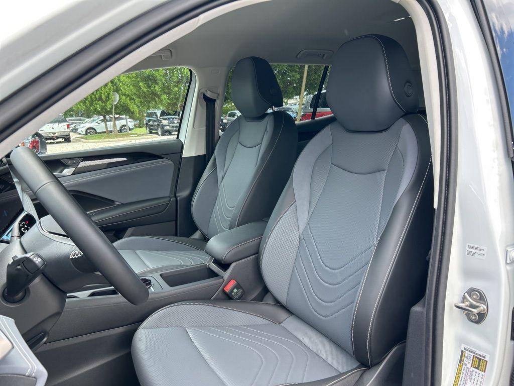 new 2025 Volkswagen Tiguan car, priced at $30,872