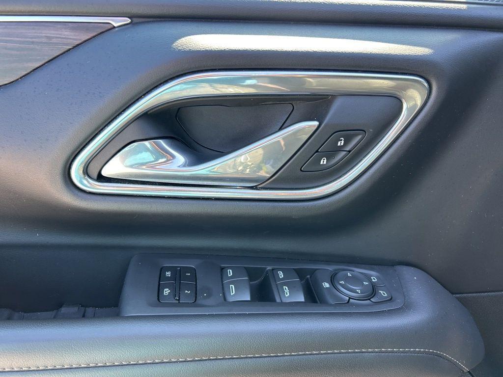 used 2023 Chevrolet Suburban car, priced at $36,998