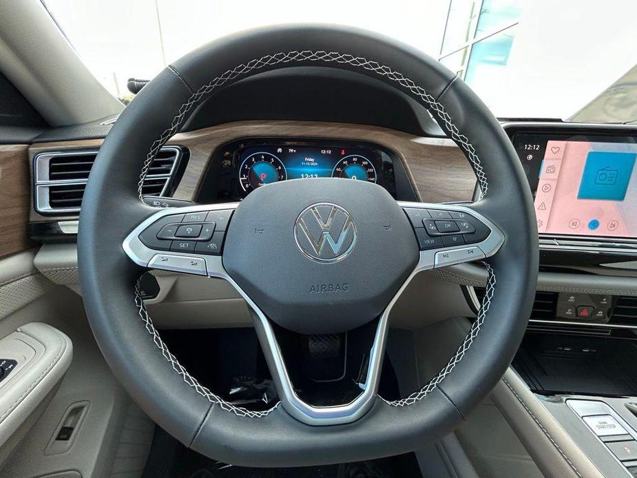 new 2025 Volkswagen Atlas car, priced at $44,206