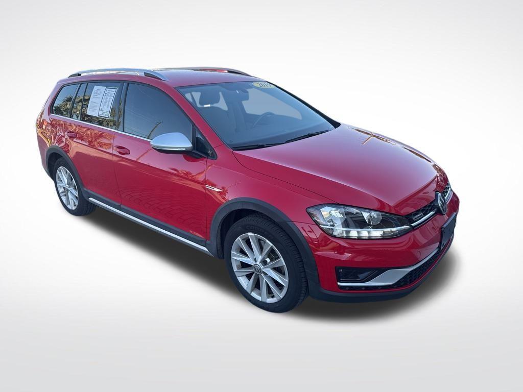 used 2019 Volkswagen Golf Alltrack car, priced at $23,895