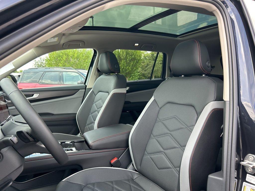 new 2026 Volkswagen Atlas car, priced at $45,545