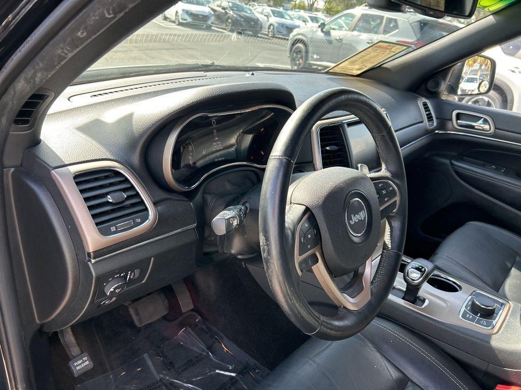 used 2015 Jeep Grand Cherokee car, priced at $11,228