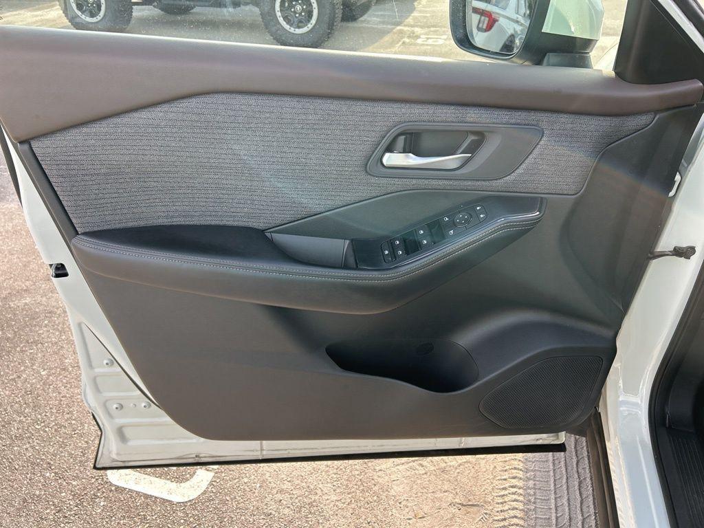 used 2023 Nissan Rogue car, priced at $16,998