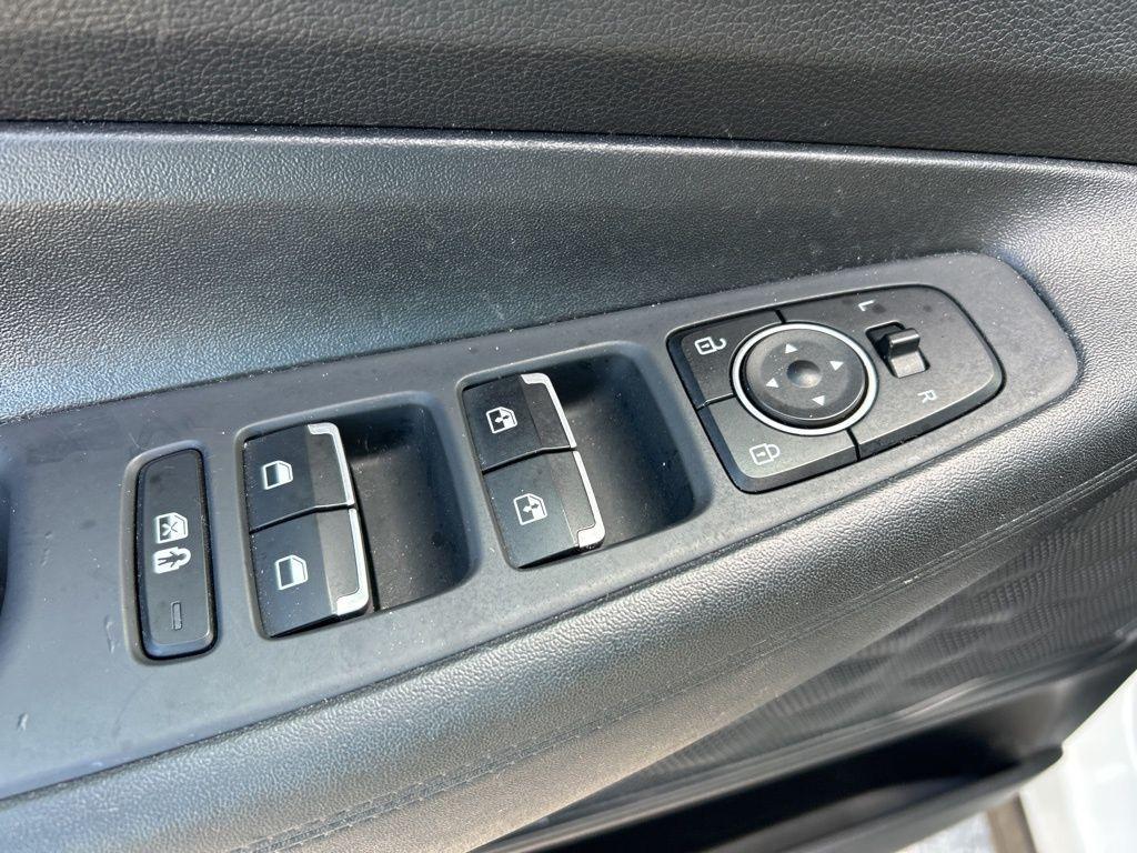 used 2023 Hyundai Santa Fe car, priced at $17,507
