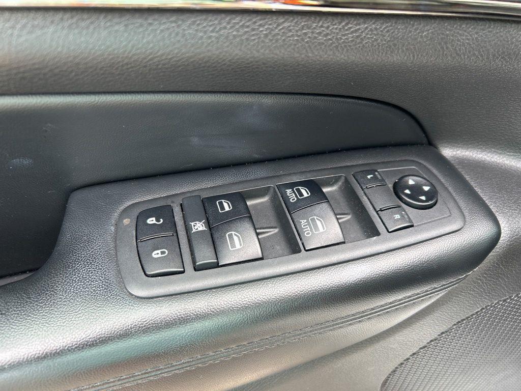 used 2019 Jeep Grand Cherokee car, priced at $18,259