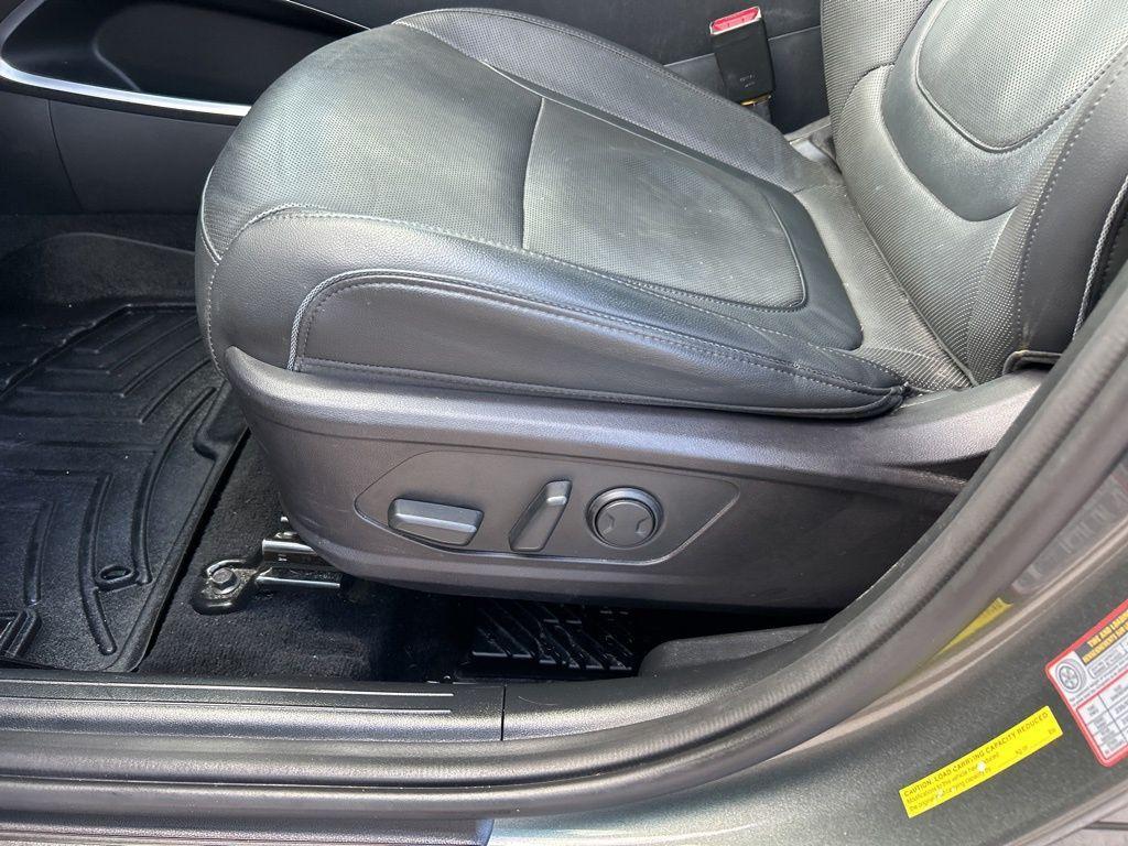used 2022 Hyundai Tucson car, priced at $17,586